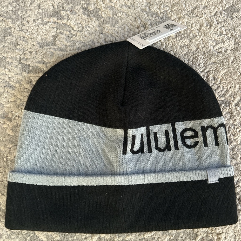 lululemon athletica Black and Gray Beanie